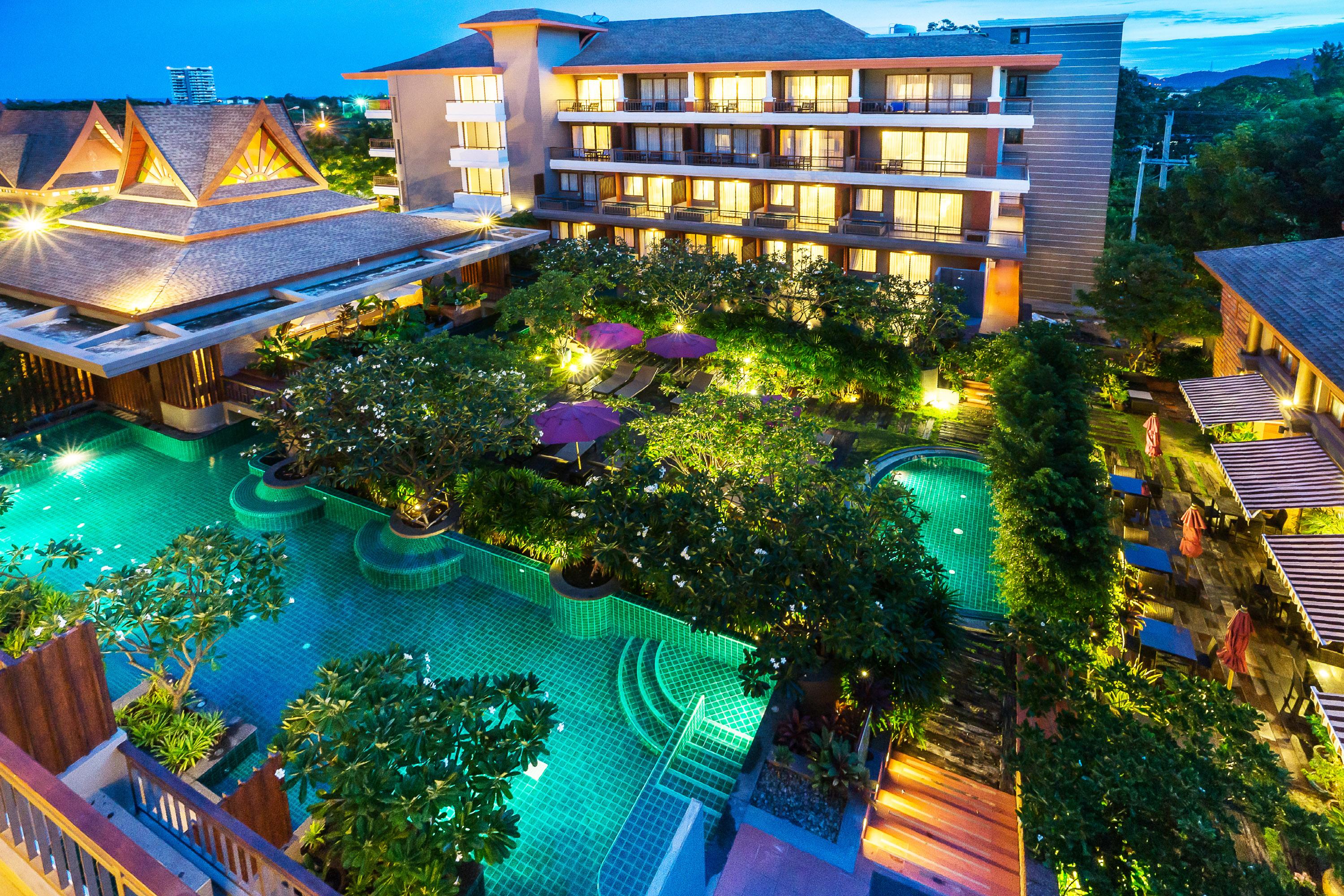 Ayrest Hua Hin Hotel Екстериор снимка