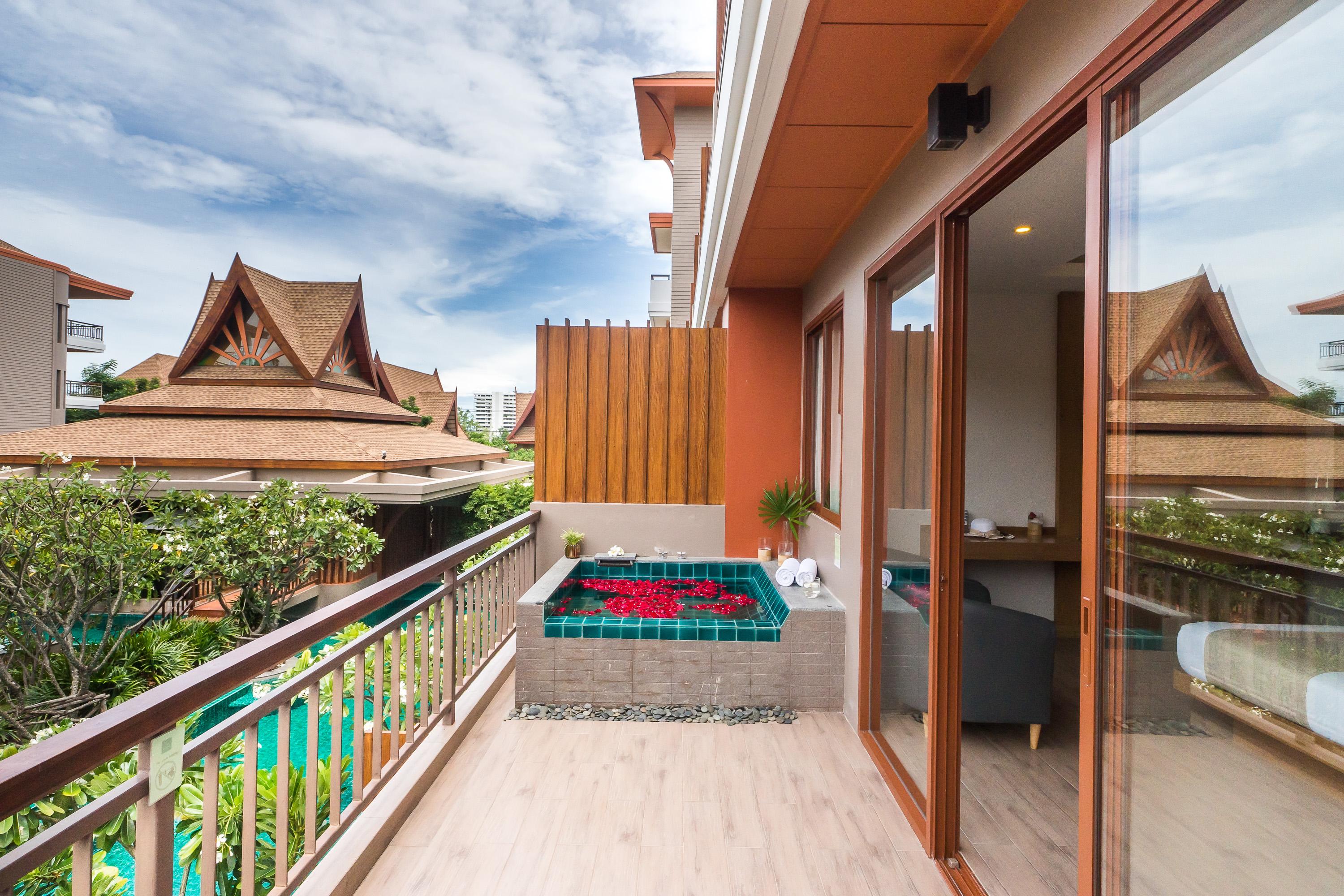 Ayrest Hua Hin Hotel Екстериор снимка