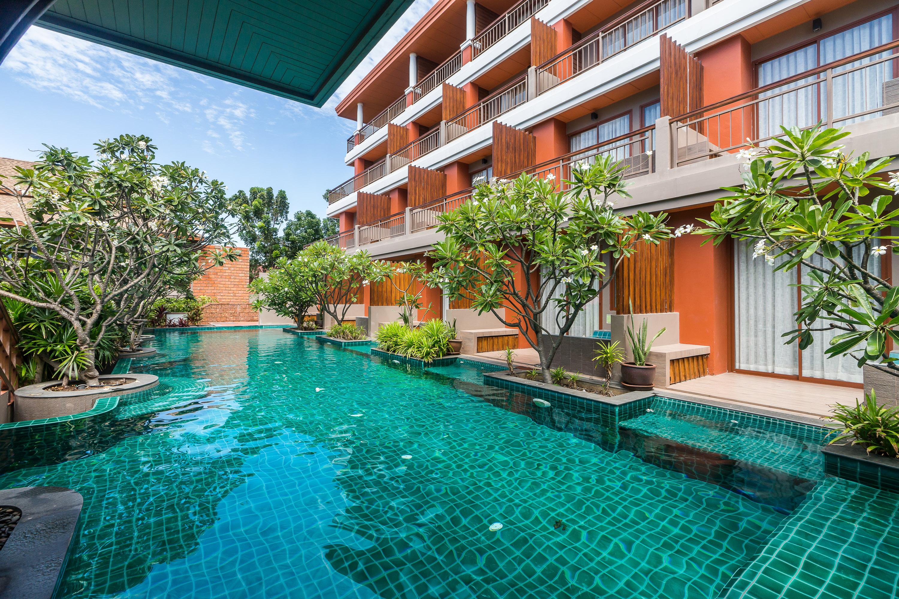 Ayrest Hua Hin Hotel Екстериор снимка