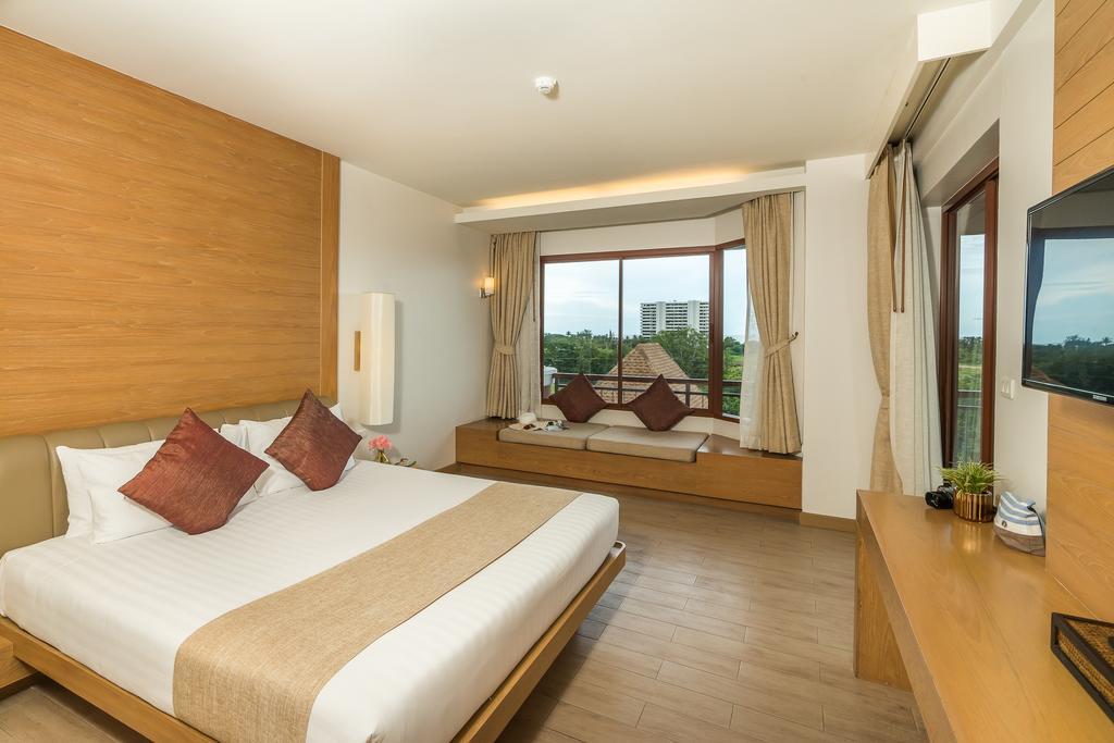 Ayrest Hua Hin Hotel Екстериор снимка