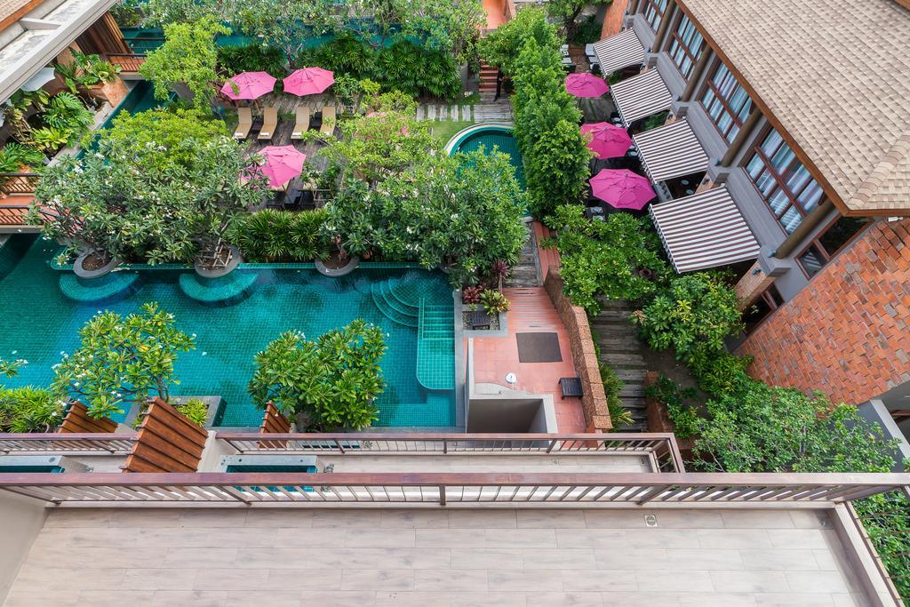 Ayrest Hua Hin Hotel Екстериор снимка