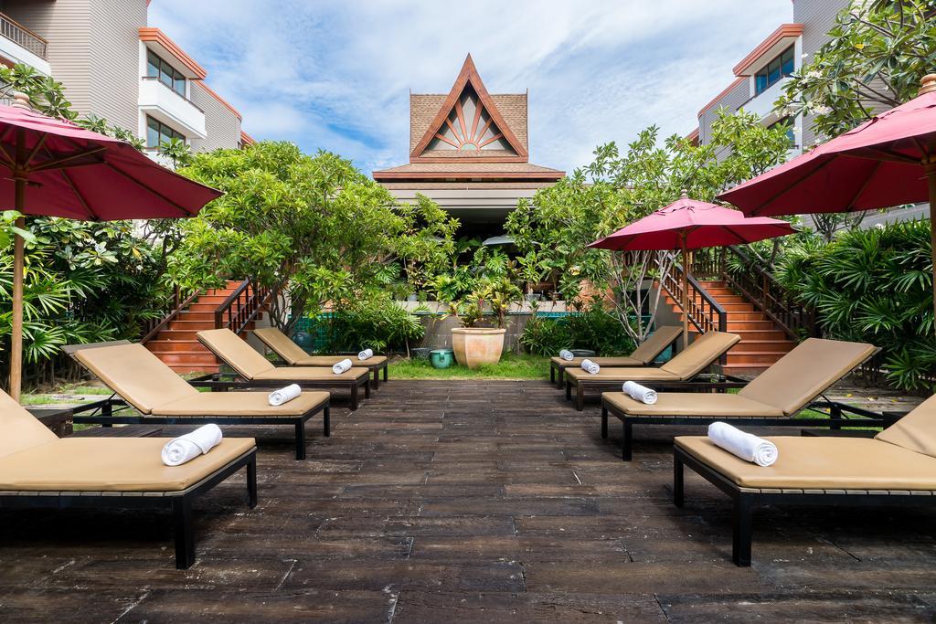 Ayrest Hua Hin Hotel Екстериор снимка