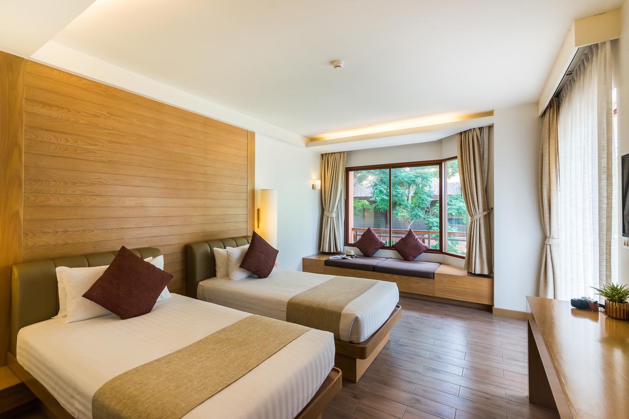 Ayrest Hua Hin Hotel Екстериор снимка